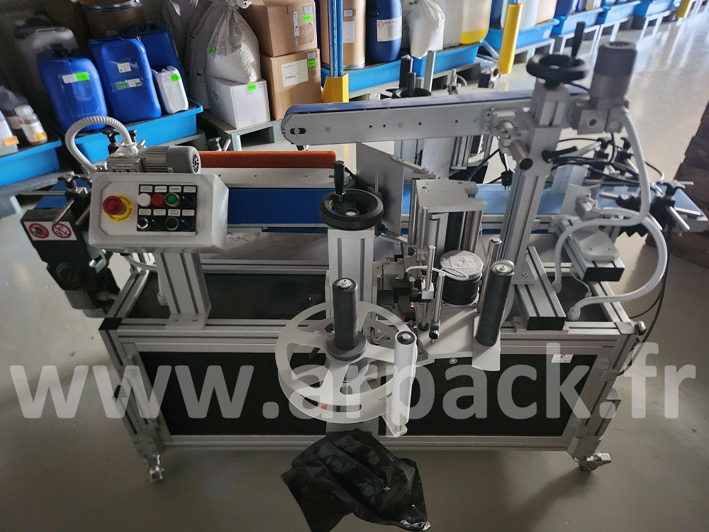 Used adhesive labeller 