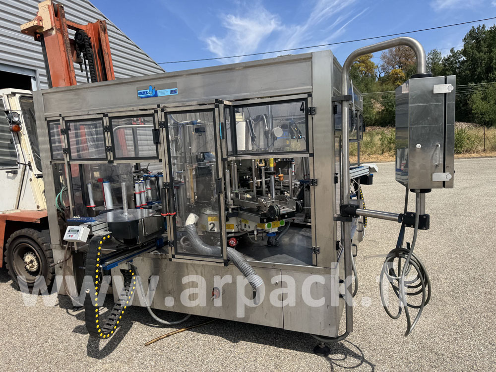 PE self-adhesive labelling machine 3 Packlab stations