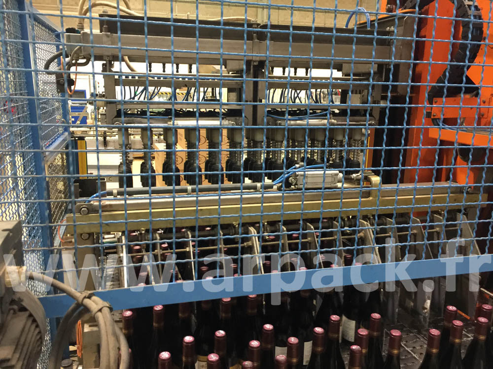 Бывший в употреблении автомат укладки бутылок в короба
