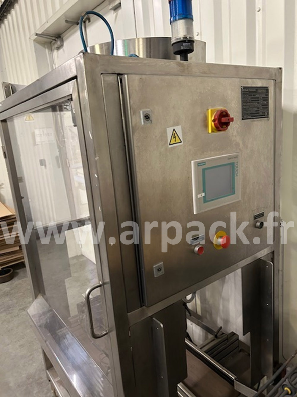 Машина для установки ручек Scholles на баг-ин-боксы 