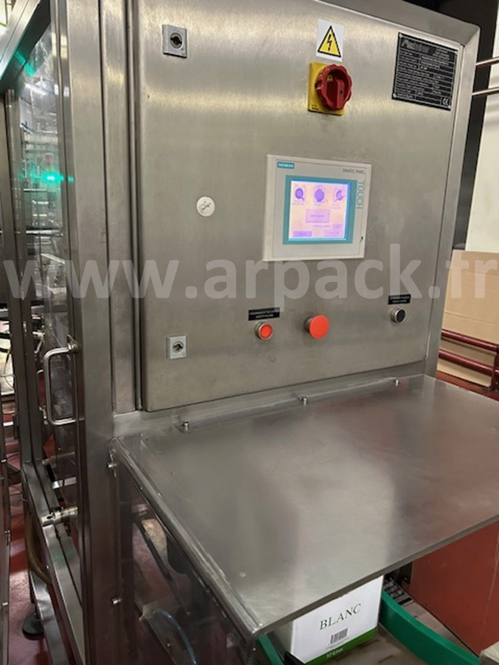 Машина для установки ручек Scholles на баг-ин-боксы 